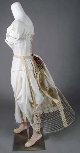 projet:  Robe 1878/1879 Natural form