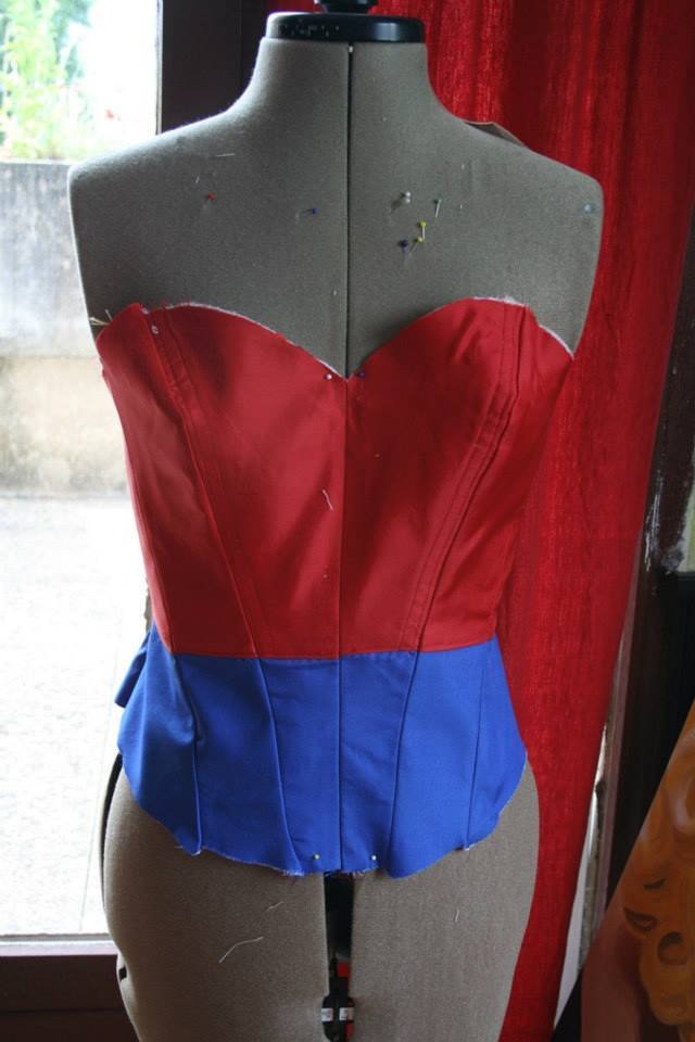 Le projet wonder woman:  le corset